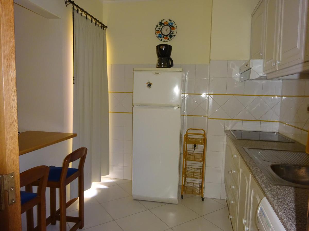 Apartamento T1 Com Piscina E Vista Mar - Praia Da Rocha Portimao Bagian luar foto