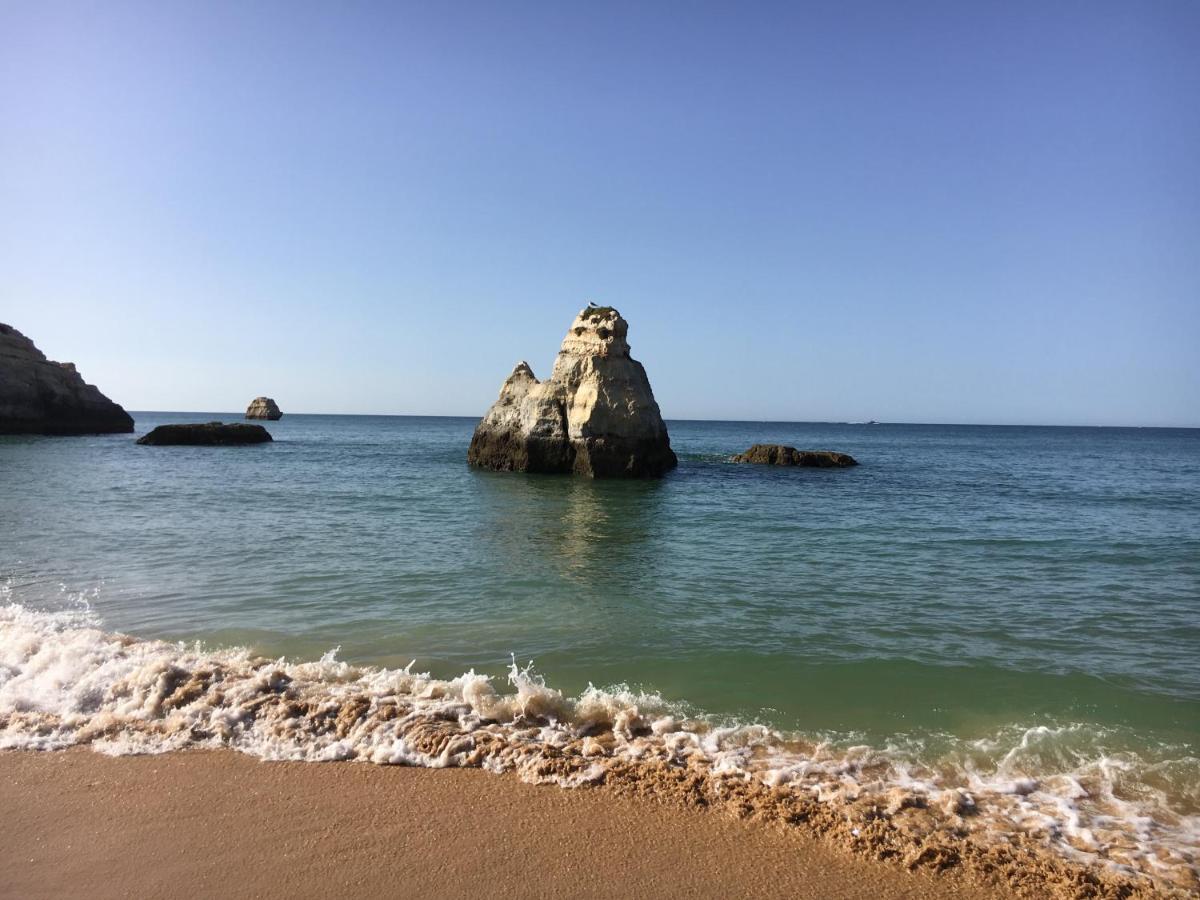 Apartamento T1 Com Piscina E Vista Mar - Praia Da Rocha Portimao Bagian luar foto